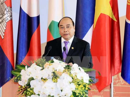 Thủ tướng Nguyễn Xuân Phúc phát biểu khai mạc hội nghị.